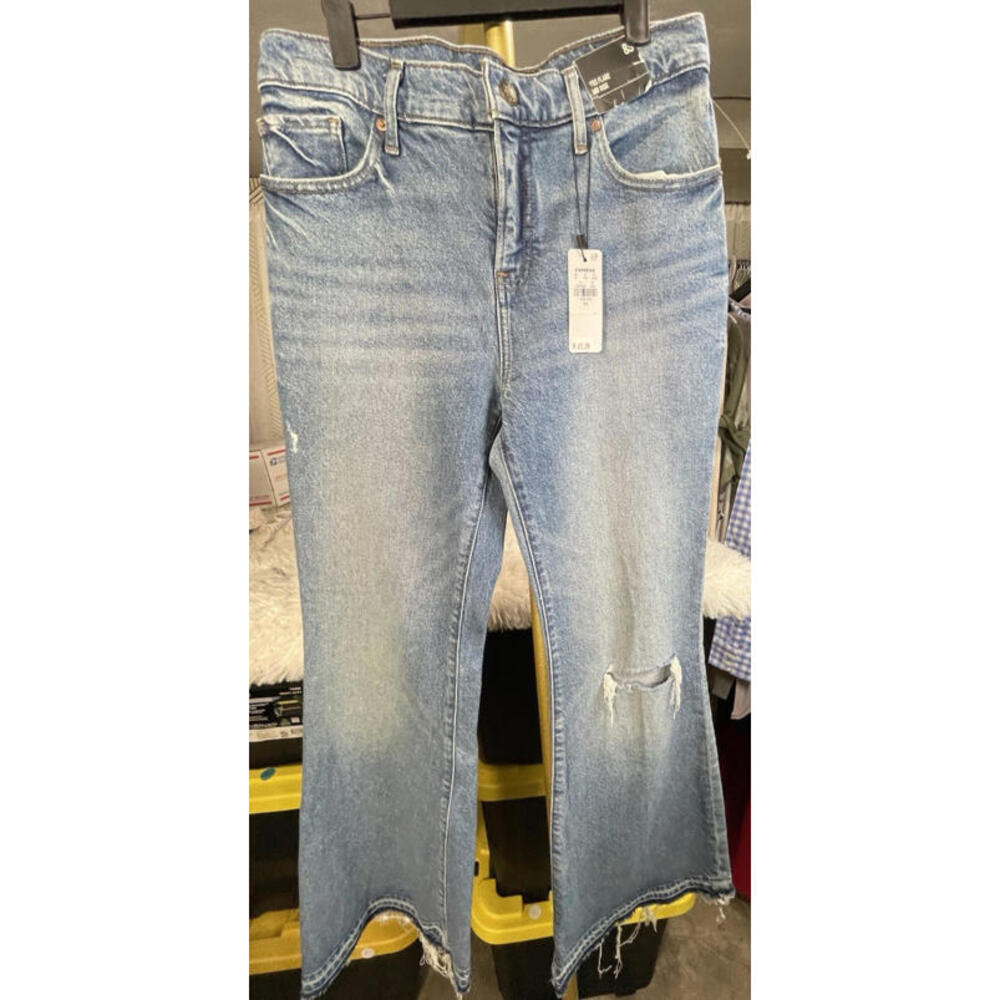 NWT Express Jeans Women’s Blue 70s Flare Mid Rise Raw Hem Sz 8 Short MSRP $61.99